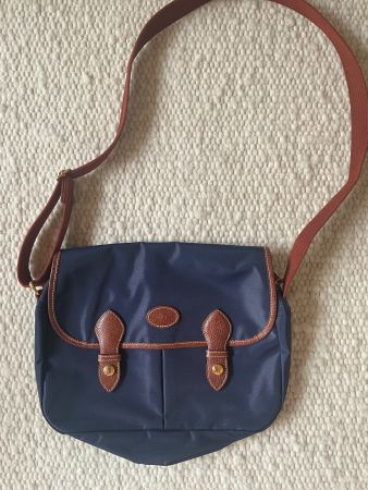 LONGCHAMP UMHÄNGE TASCHE NEU UND UNBENUTZT