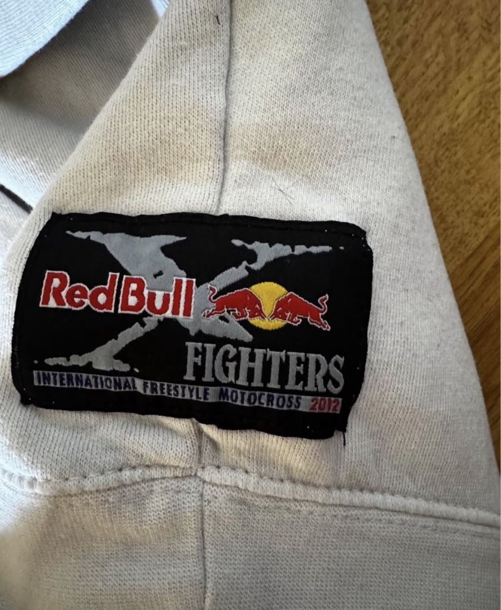 Jacken: Hoodie Fox - Red Bull – Gebraucht aus St-Livres von cat_p5vh 1