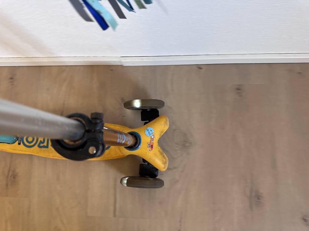 Kickboard: Mini Micro Trottinett mit Leuchträdern – Usato da luzern venduto da Lugh2 2