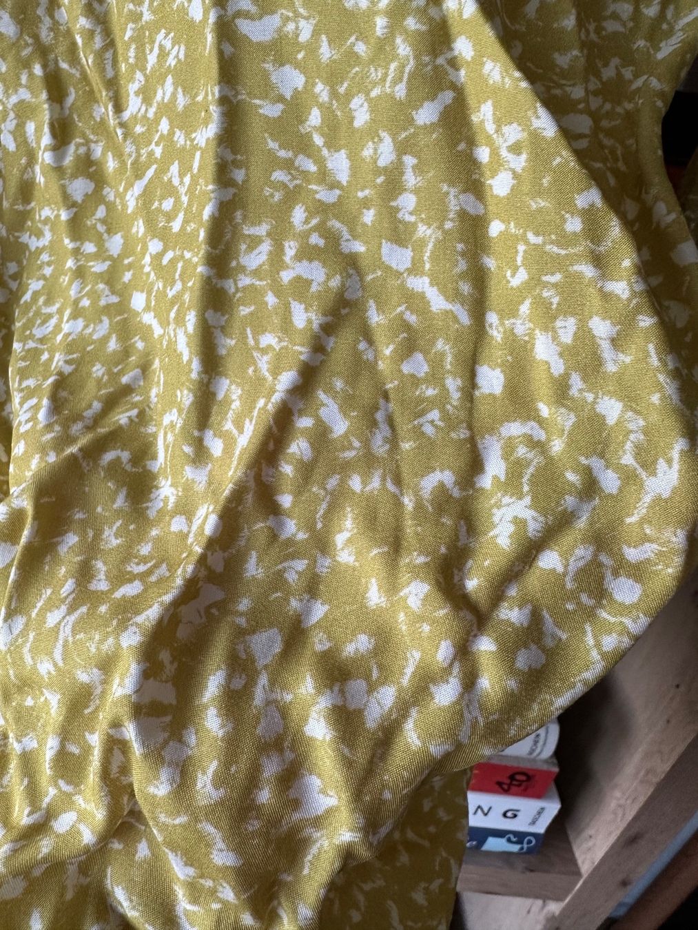 Kleider: Robe jaune blanc S New – Neu und originalverpackt aus La Croix (Lutry) von secondhandZara 4
