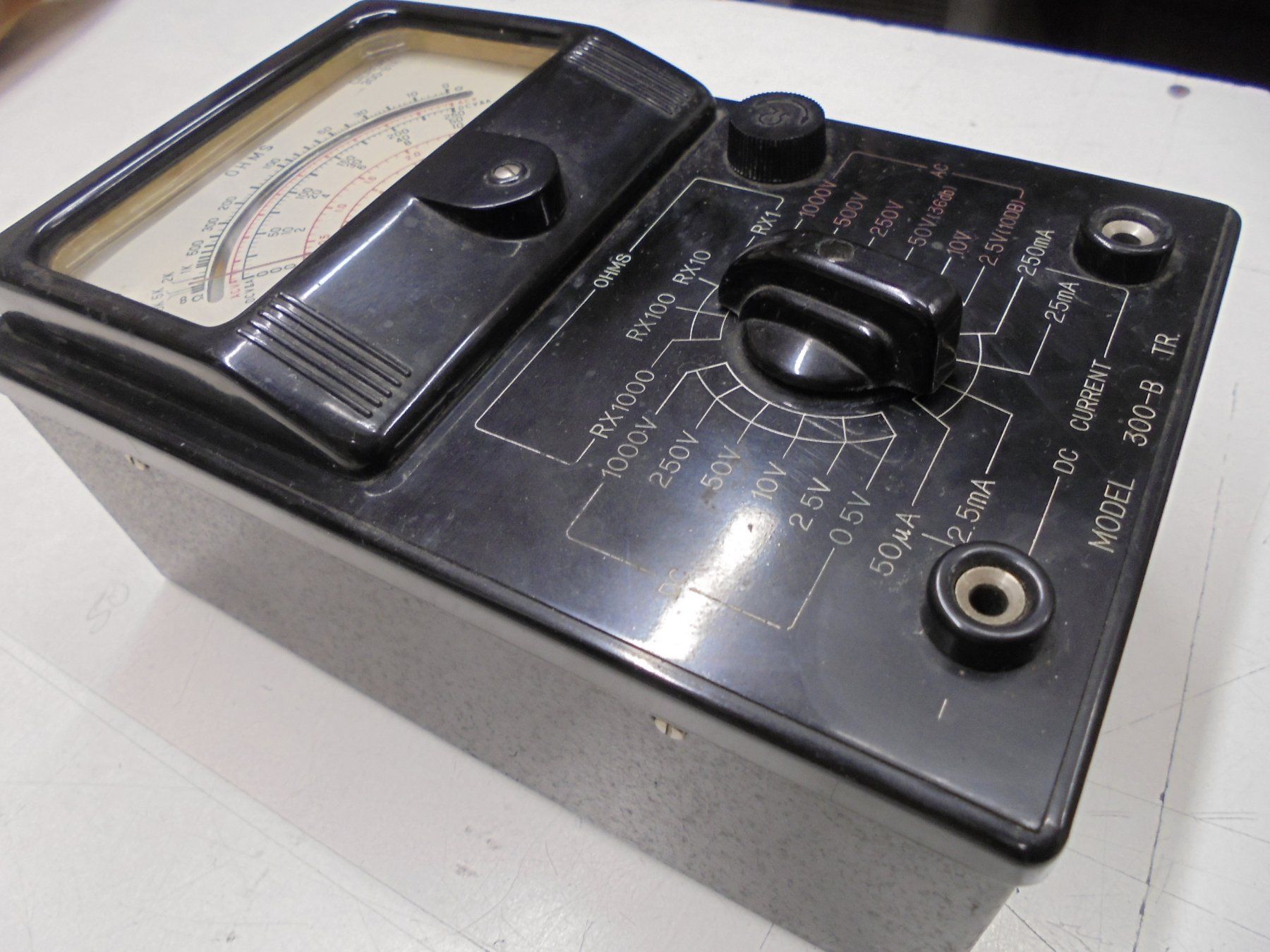 Misurare: Analogmessgerät, CADREMB 300-B TR., Vintage Messgerät – Usato da Bassersdorf venduto da Pandir 1