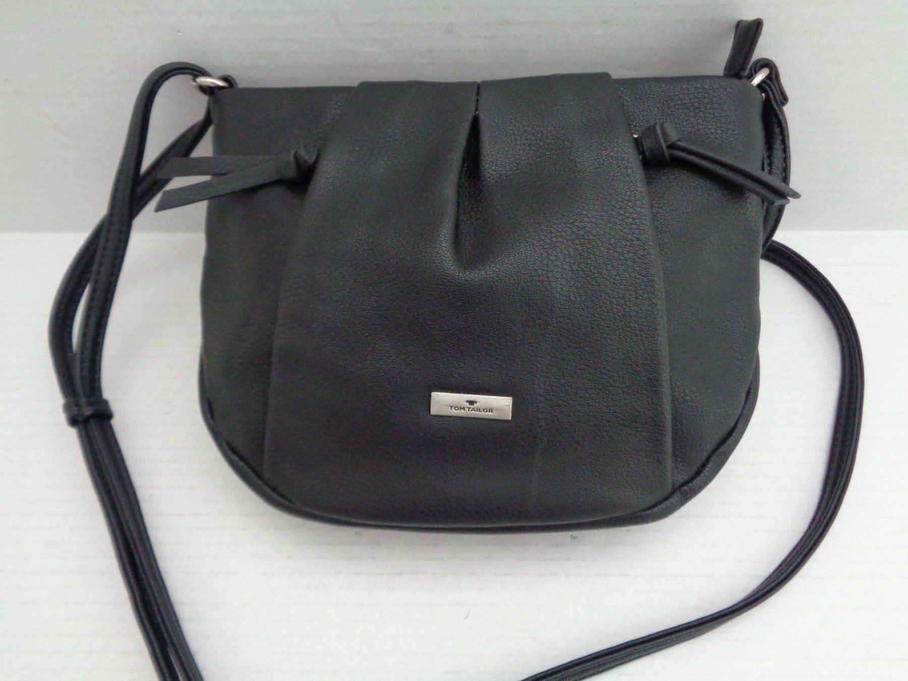 Tom Tailor Taschen für Damen: Umhängetasche - Tom Tailor Lederimitat – Gebraucht aus Chur von omonia 1