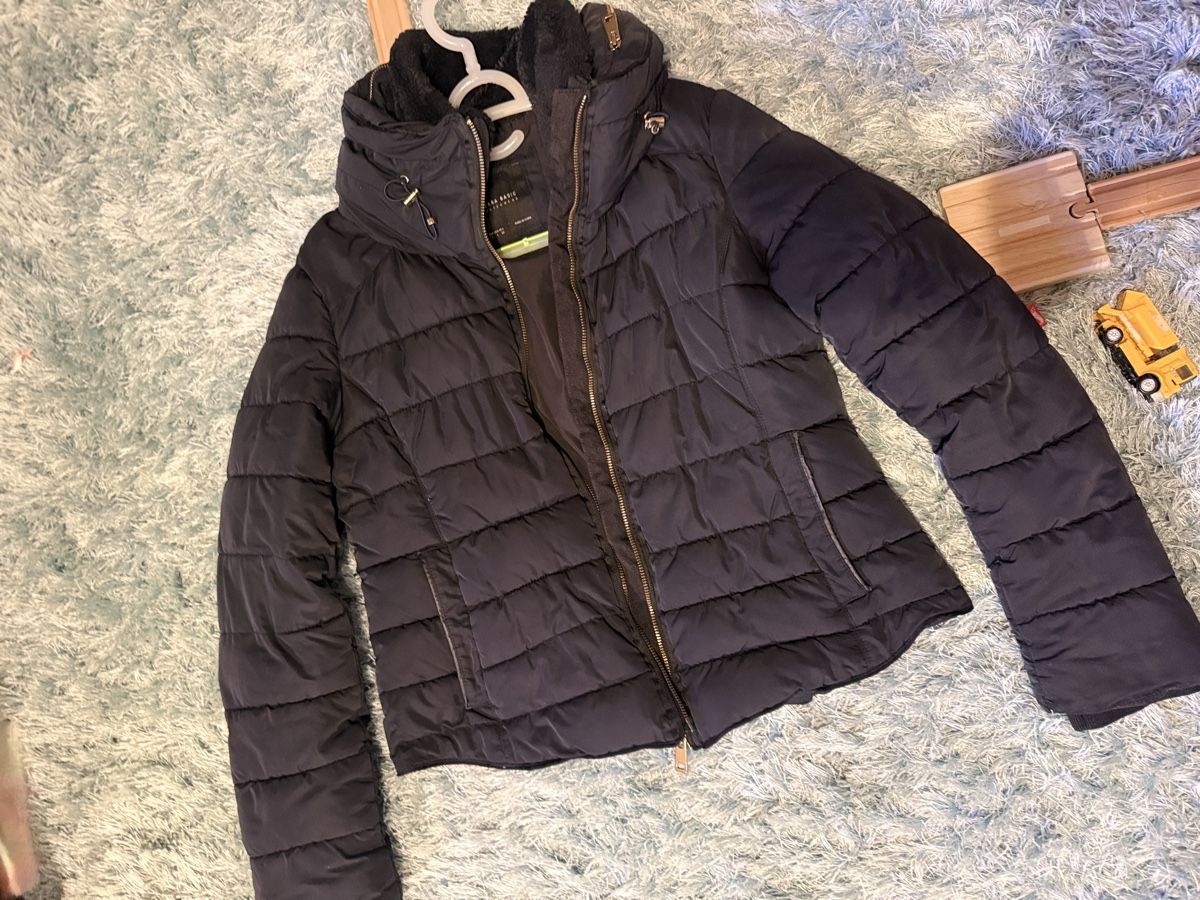 Giacche: Schwarze Zara Jacke L – Usato da Amlikon-Bissegg venduto da Rose_Rose
