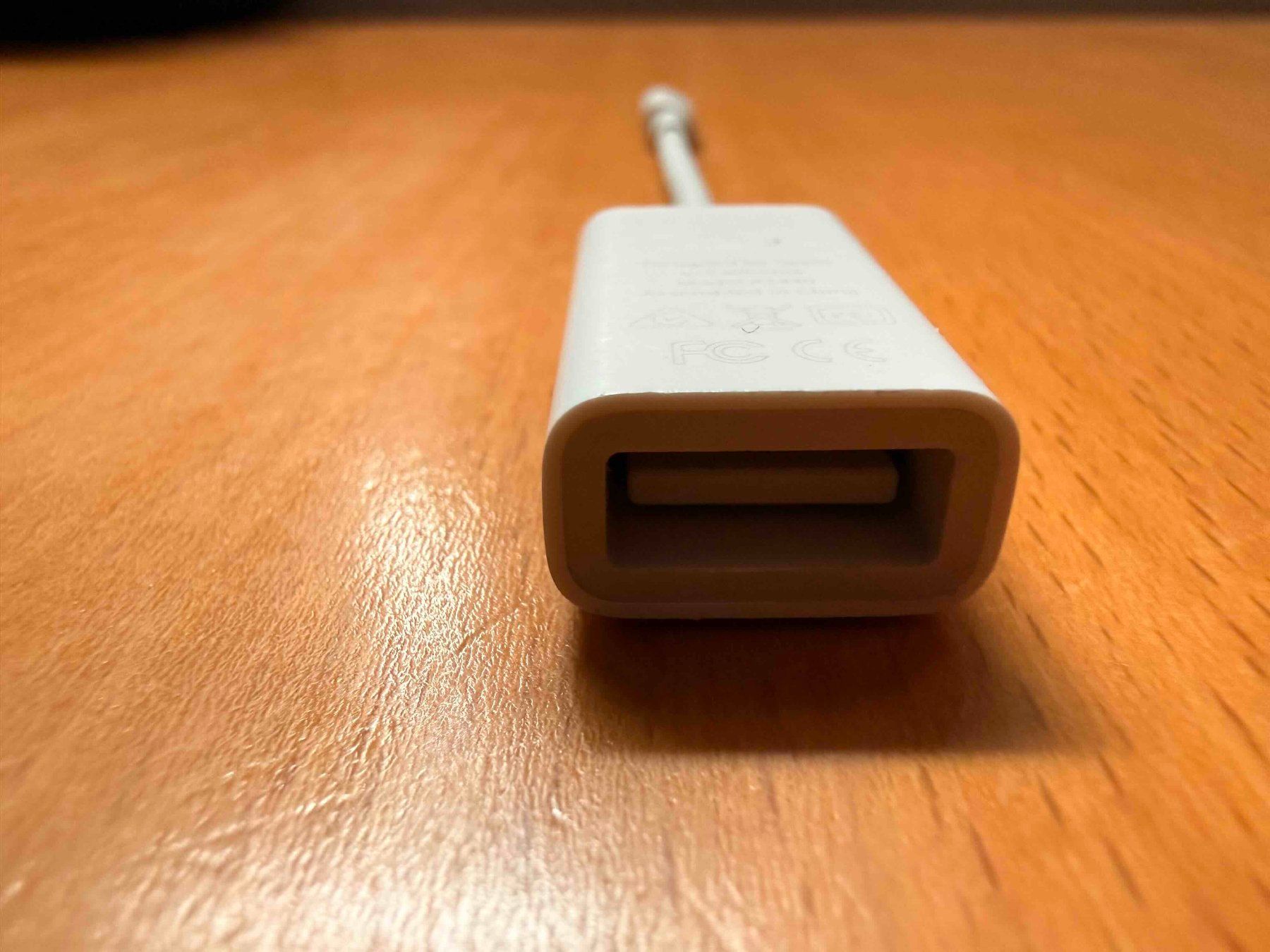 Apple Laufwerke & Adapter: Adaptateur lightning to USB – Gebraucht aus Luins von Mich6 1