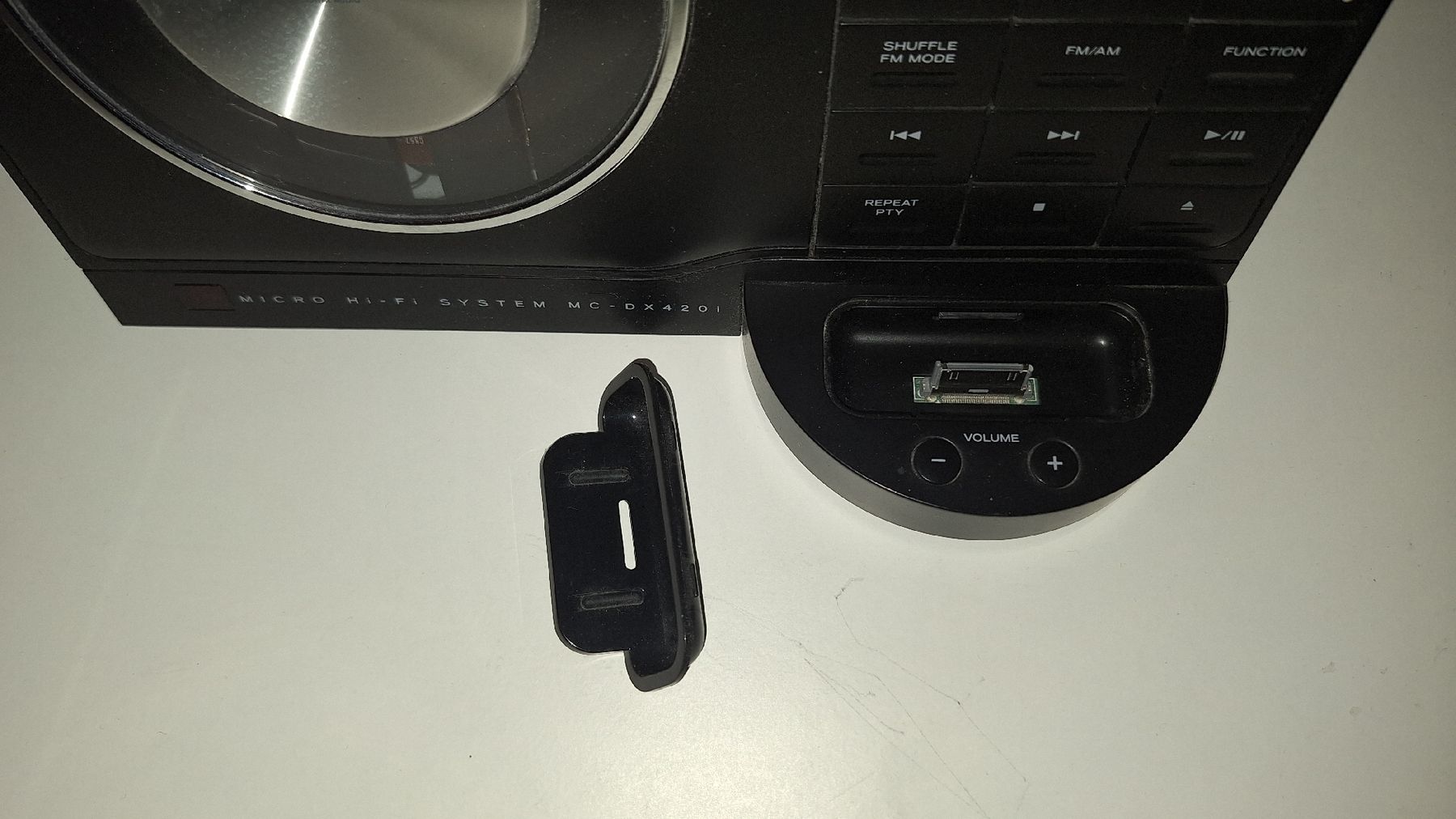 Teac Systèmes audio & multimédias: TEAC Micro HiFi-Anlage MCD-X420i mit Subwoofer – D'occasion à Liestal par Blubb0815 2