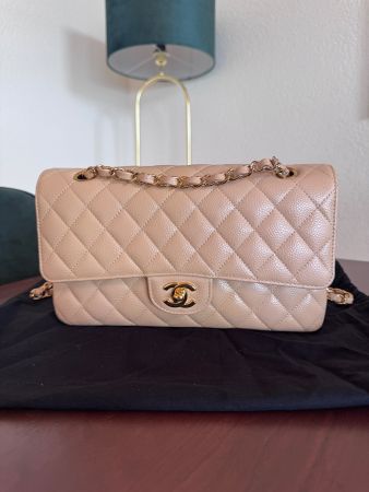 Chanel Classic Flapbag Calfskin Beige