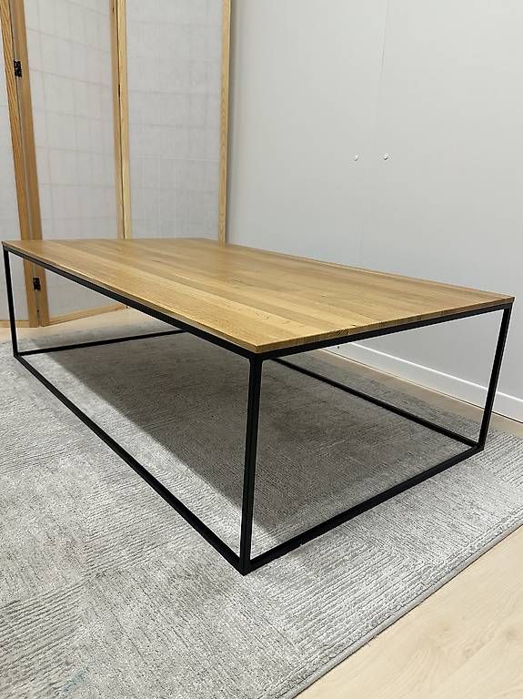 Pfister Tavoli: Johann Jakob Pfister Design-Couchtisch – Usato da Effretikon venduto da bek_6sgb