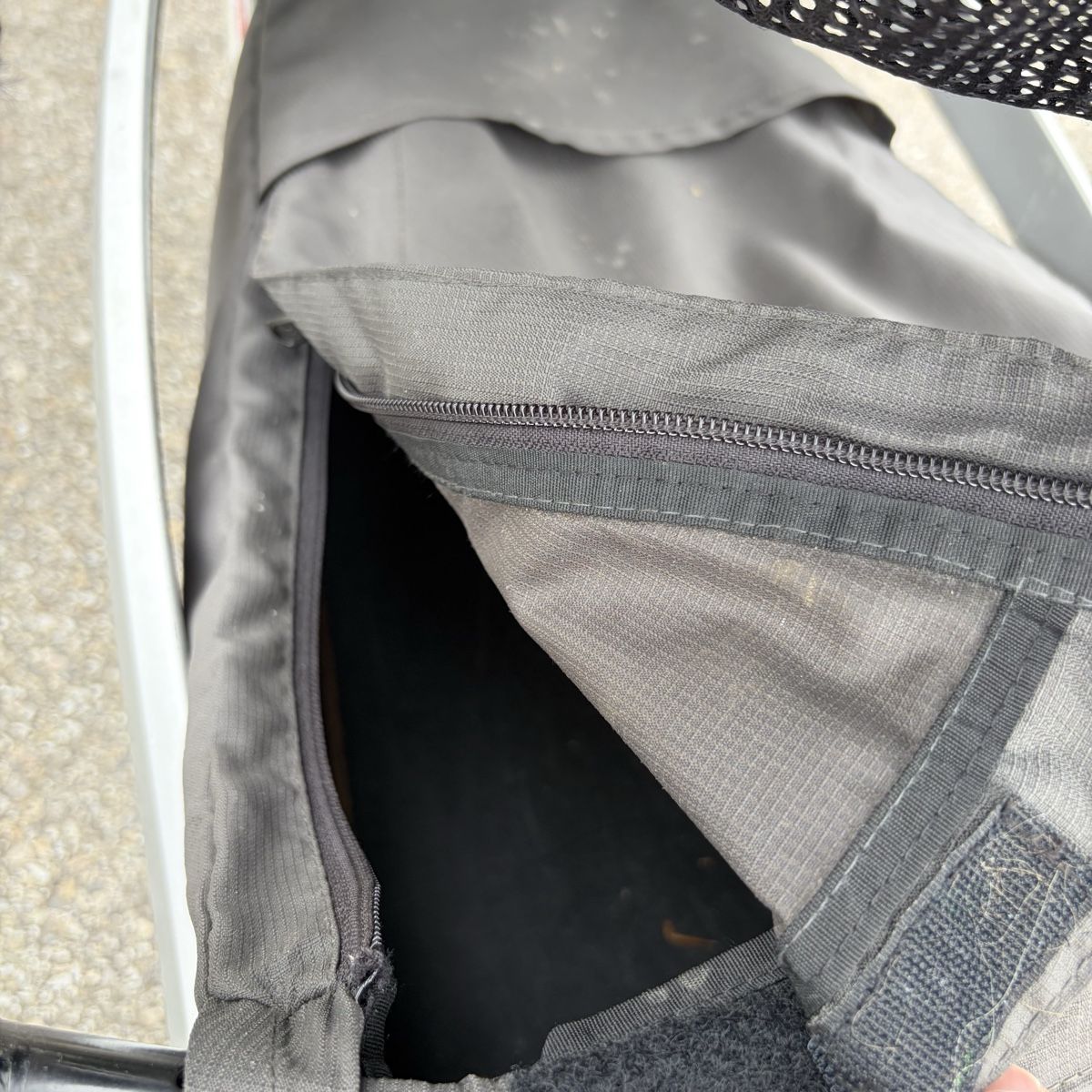 Thule Carrozzine: Thule Urban Glide 2 Dark Shadow  – Usato da Lotzwil venduto da Reismehl 5