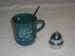 Basler - Weihnachts-Tasse - 1998 , Neu, mit Tee-Ei (Rarität)