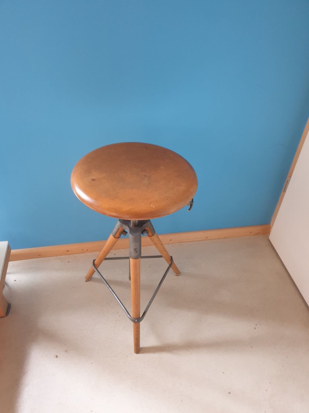 Girsberger Sgabelli: Girsberger Werkstatt  Hocker – Usato da rebstein venduto da spacy73 1