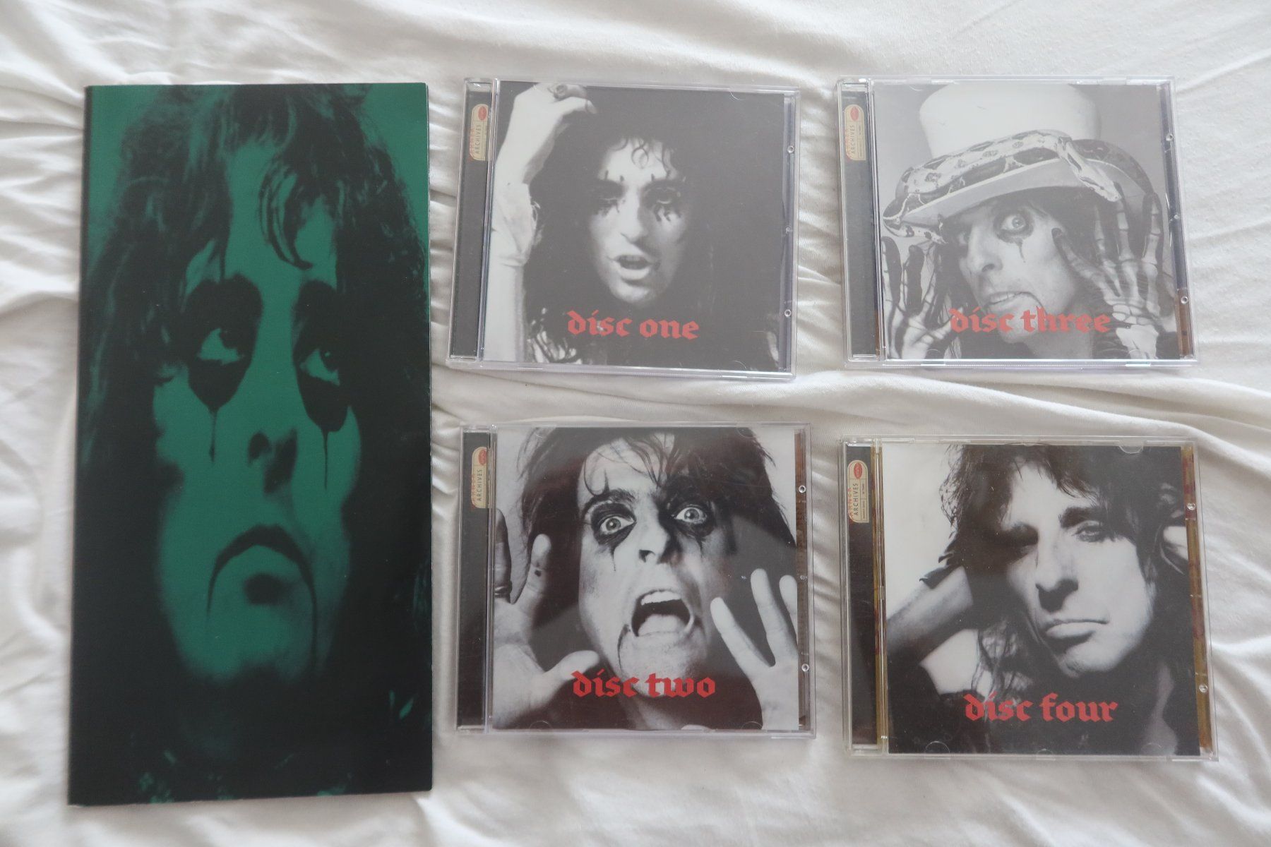 CDs: Alice Cooper - The Life and Crimes – Gebraucht aus Chur von zowie72 3
