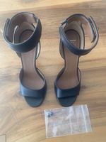 neuwertige Givenchy Shark Lock High Heels
