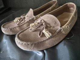 Tod's chaussures basses taille EU 35