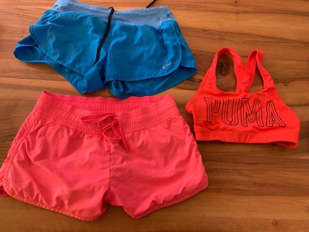 Sportset mit BH kurze Laufhosen, Shorts