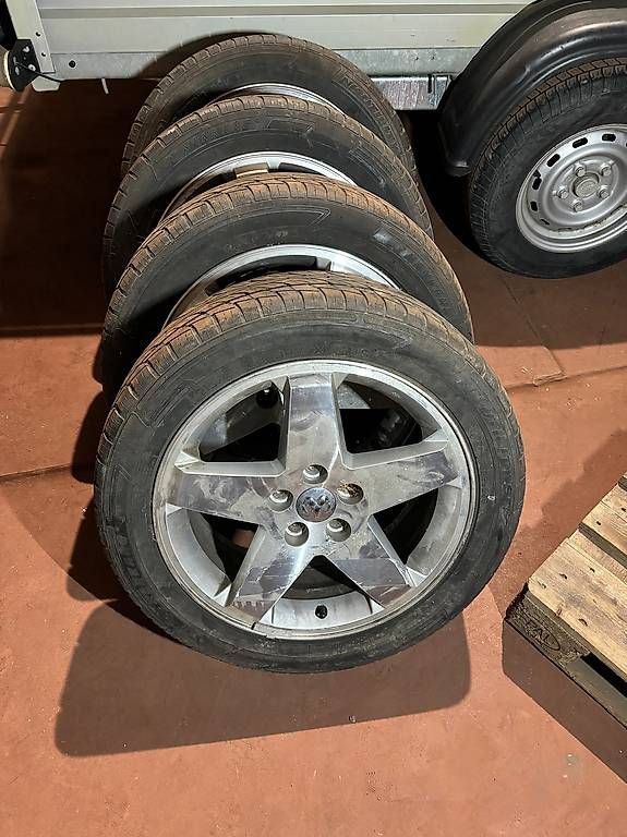 Dodge Cerchioni: Jantes Dodge – Usato da St-Aubin-Sauges venduto da Pas-d-bol