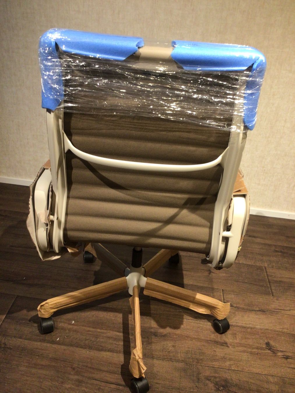 Vitra Poltrone: Vitra Alu Chair 119 – Nuovo (secondo la descrizione) da arth venduto da Tasalo 2