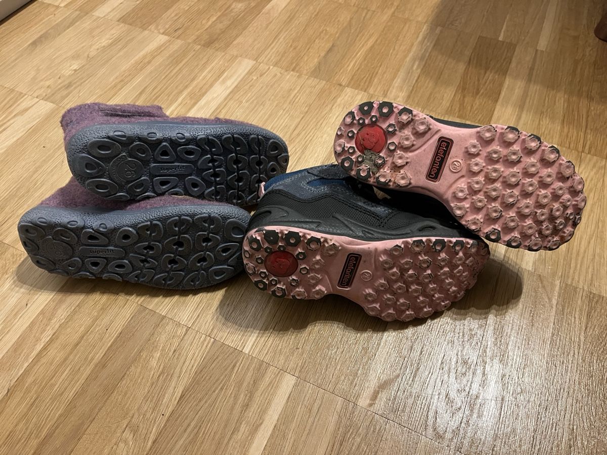 Superfit Schuhe für Jungen: Wanderschuhe und Finken, Gr. 26 – Gebraucht aus Zürich von LemonadeZH 2