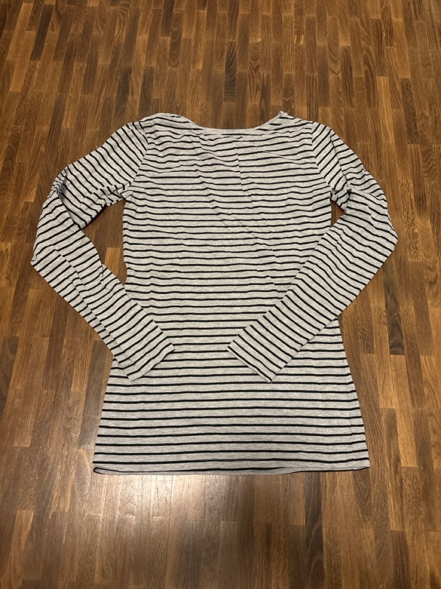 Pullover & Sweatshirts: Damen Langarmshirt gestreift Grösse S – Gebraucht aus Hinwil von liviipivii 2