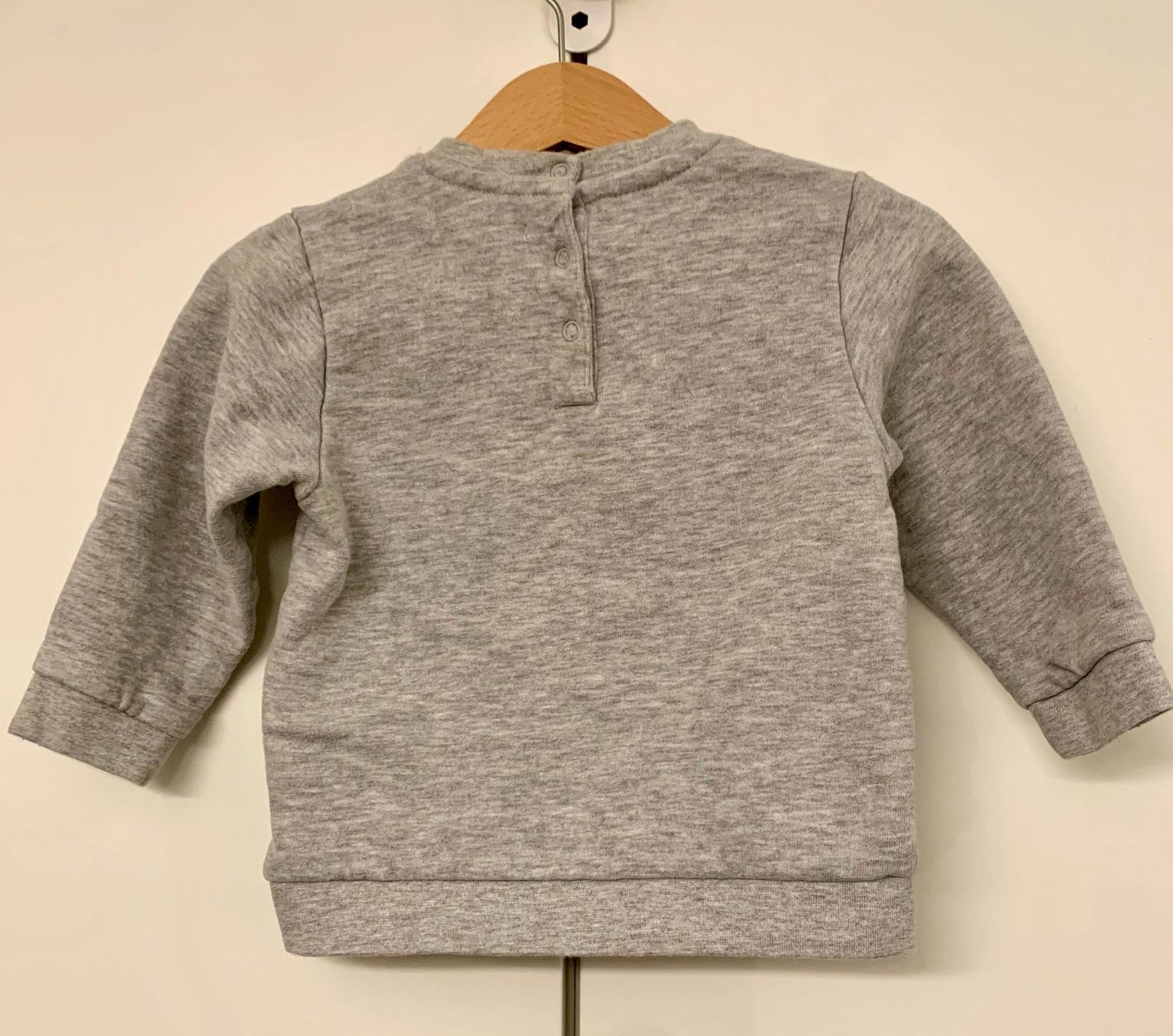 Maglioni & Felpe: Baby Pullover in hellgrau von Verbaudet, Gr. 81 – Nuovo (secondo la descrizione) da Küsnacht ZH venduto da ast_26yp 1