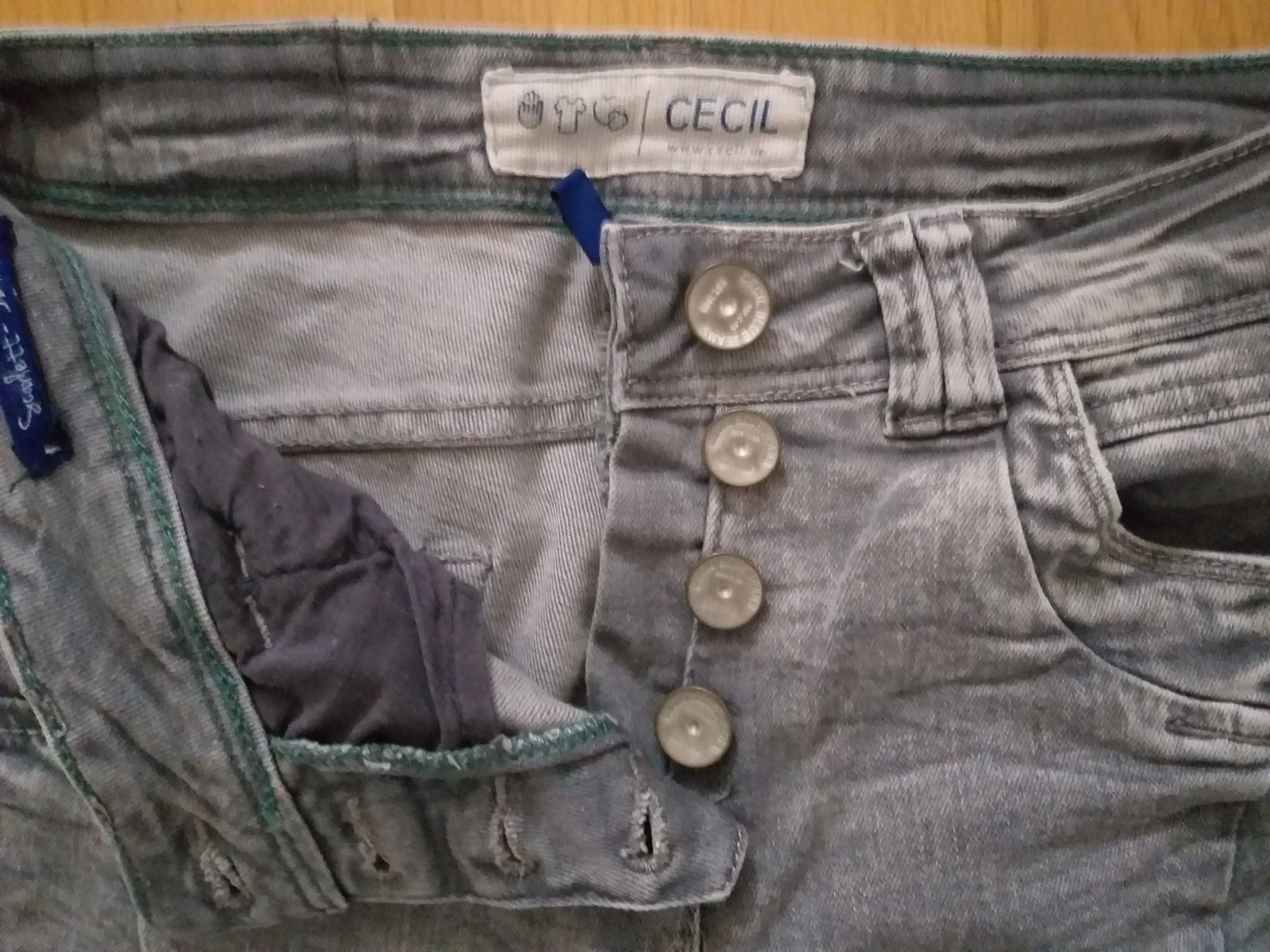 Cecil Jeans: CECIL Jeans SCARLETT taille / Grosse 25 – Usato da Cossonay-ville venduto da Super-Price-Quality 4