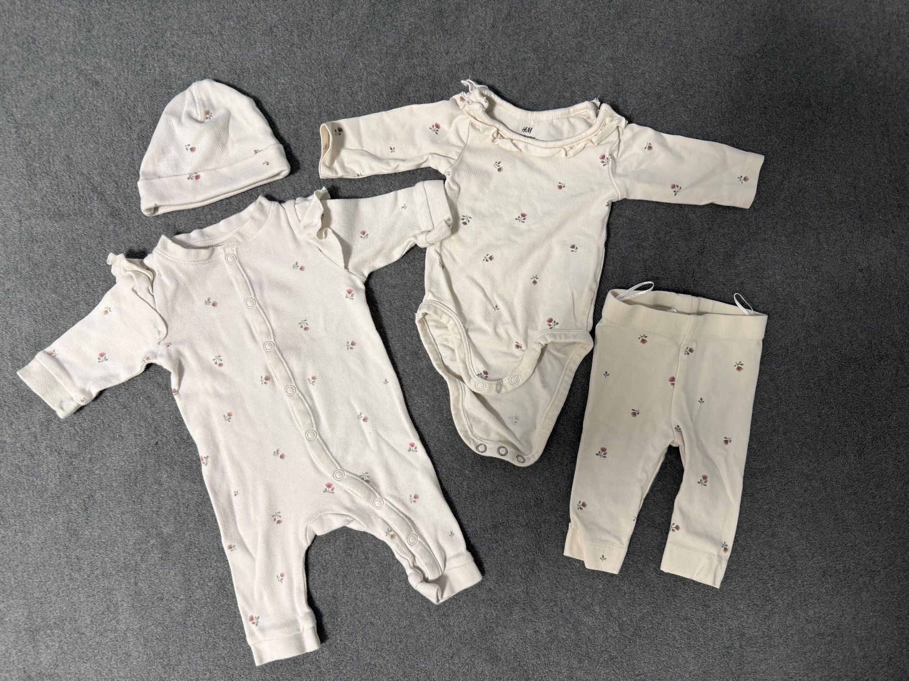 Lotti & Set di vestiti: Kleiderpaket 78 Teile Gr. 50/56 – Usato da Sargans venduto da jenabek 4