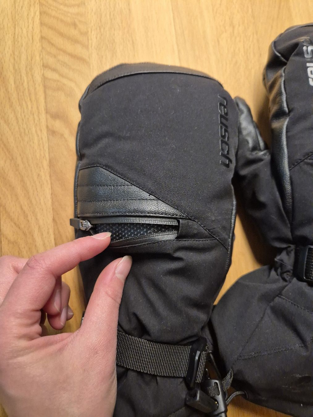 Reusch Guanti & manicotti: Reusch Fausthandschuhe echte Daune – Usato da Oberbüren venduto da L_E_A 2