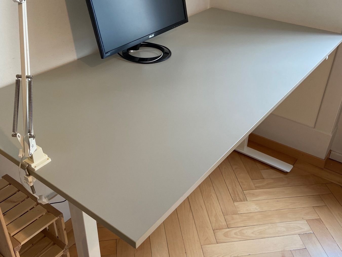 Ikea Scrivanie: Schreibtisch, höhenverstellbar – Usato da Bern venduto da f_0815 2