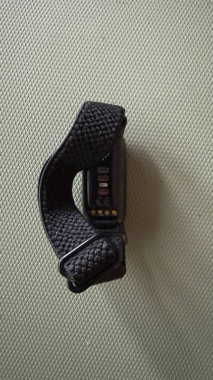 Smartwatch: Fitbit Luxe mit 3 Armbändern – Usato da Zürich venduto da sab_bl7c 1