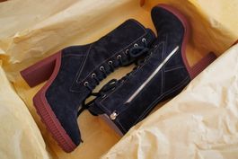 Tod's Stiefel, Leder, Gr. 37, Schwarz, neu mit Box