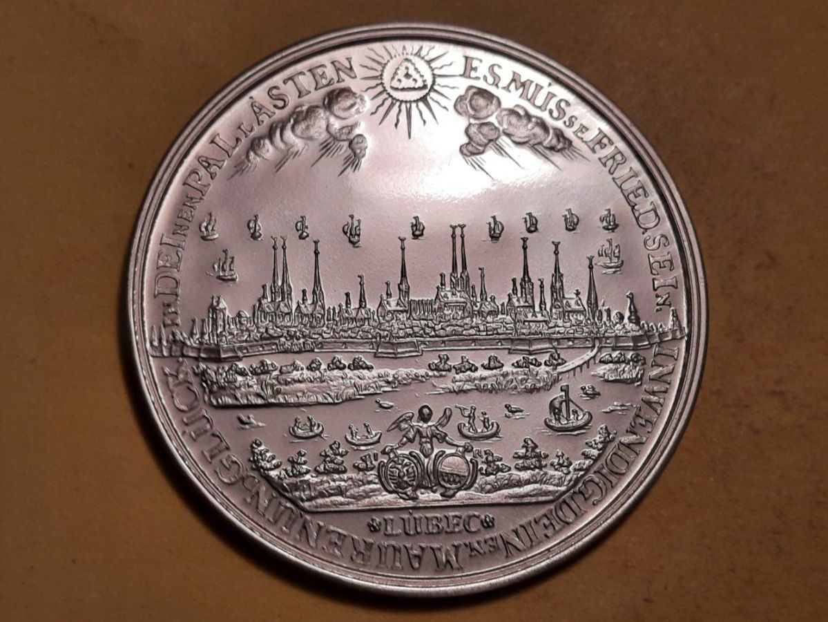 deutschland-l-beck-um-1690-breiter-schautaler-1976-silber-gebraucht