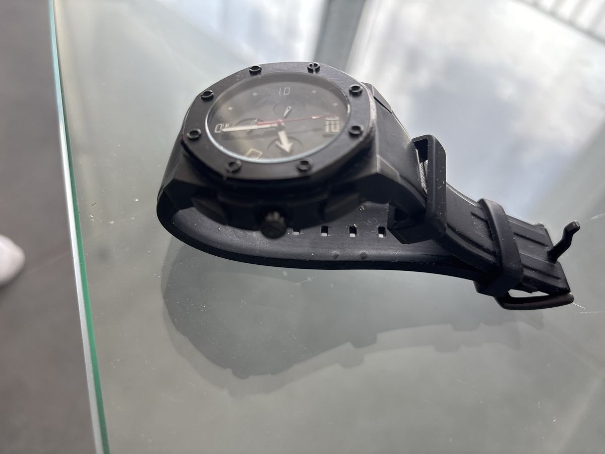 Uhren: Montre – Gebraucht aus Aigle von audioline 1