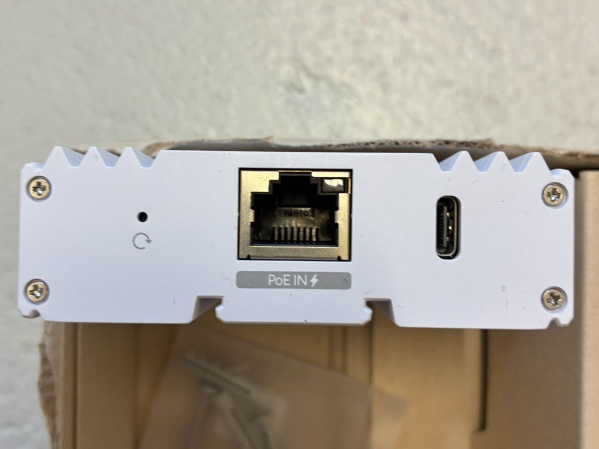 Ubiquiti Sistemi d'allarme: Bundle Unifi SuperLink Gateway ¦ USL Environment ¦ USL Entry – Usato da Elfingen venduto da Rbuechli 3