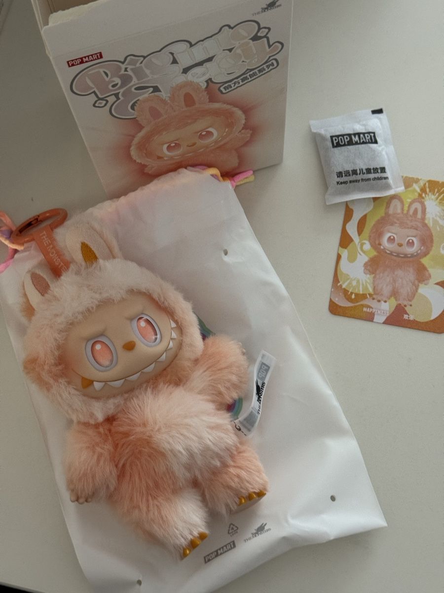 Pop Mart Statuette: Original Pop Mart Labubu Big into Energy Happiness – Nuovo (secondo la descrizione) da Solothurn venduto da Vintage87