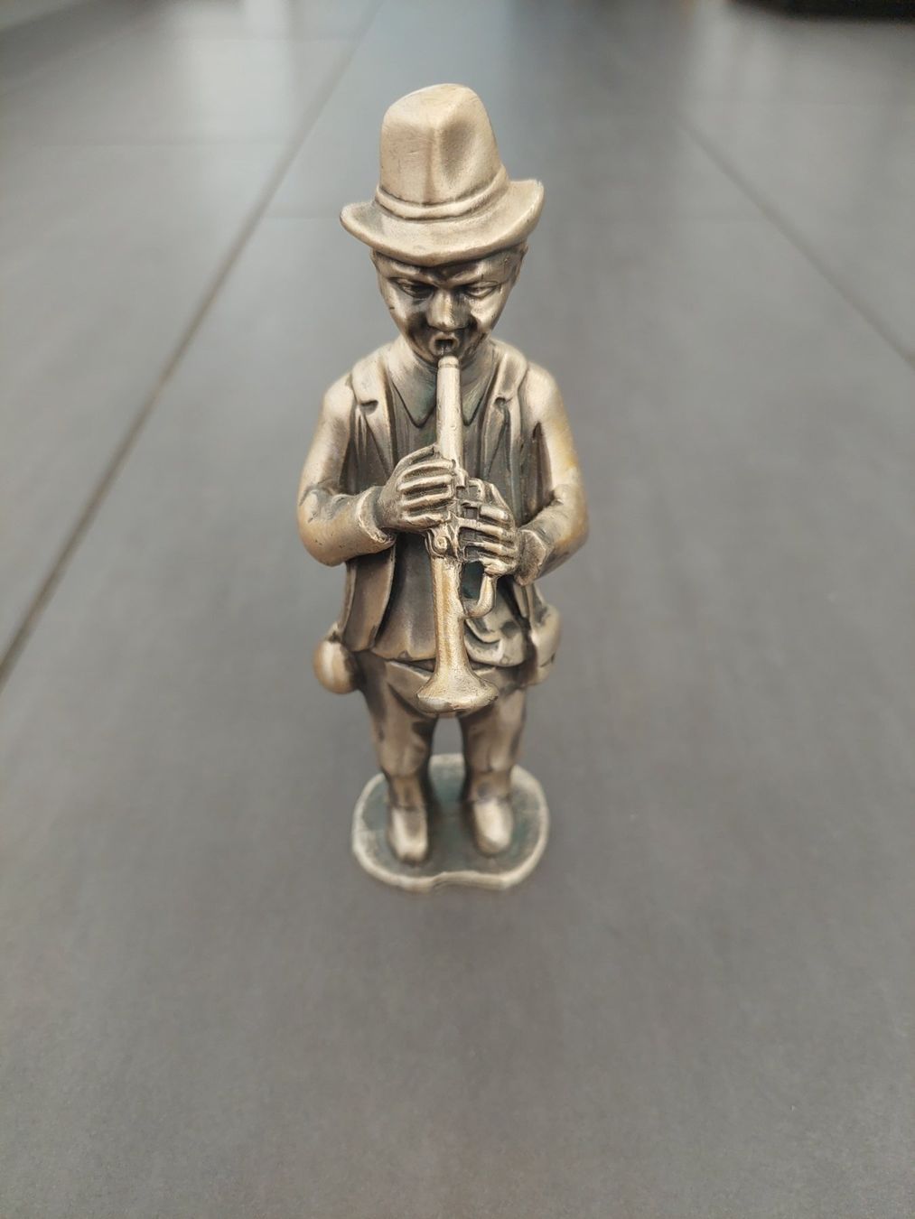 Figurines: Figur Mann mit Trompete – D'occasion à Härkingen par Laaleeluu15