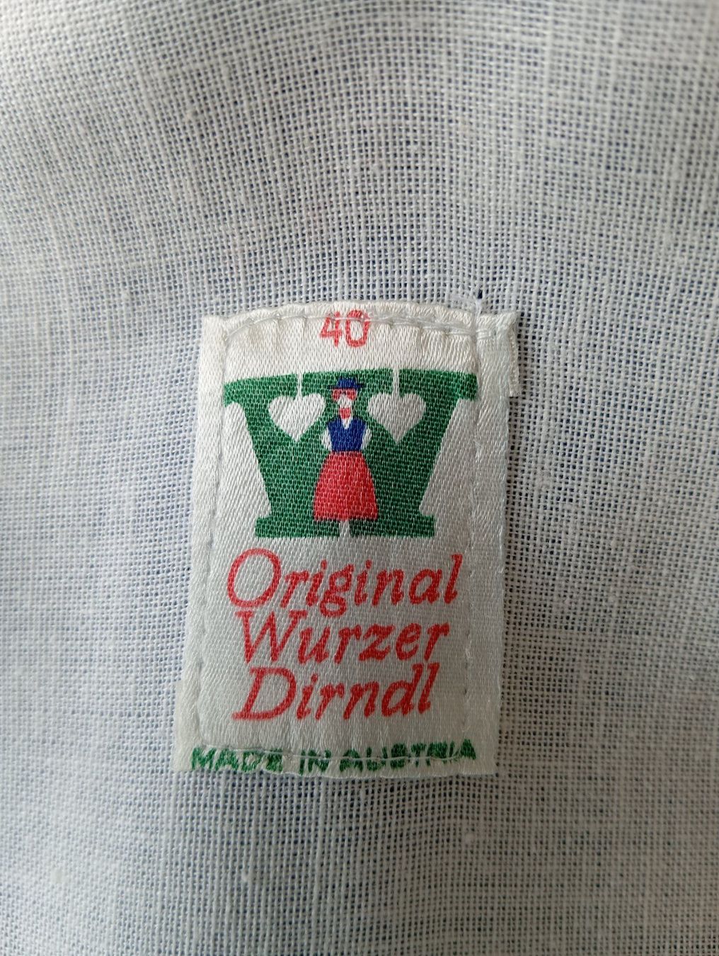 Kostüme: Original Wurzer Dirndl Grösse 36 mit zwei Blusen. – Gebraucht aus Oberägeri von baerghuus 6