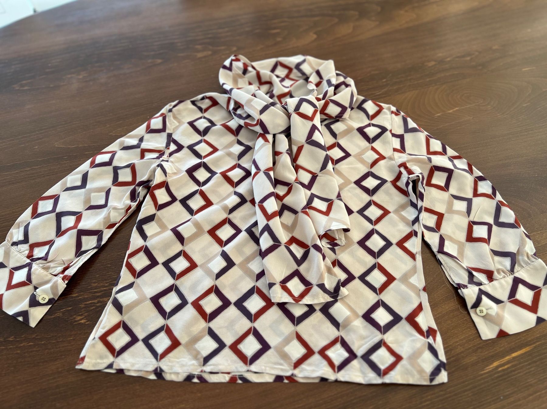 Chemisiers: Vintage Bluse aus Seide Gr. 36 – D'occasion à Ebmatingen par Mistelu