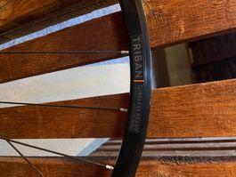 Set Roues Triban Tubeless Disc 28"