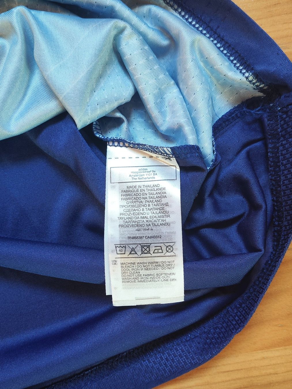 Adidas Canottiere & Pantaloni: Japan Heimtrikot 2026 – Nuovo (secondo la descrizione) da Breitenbach venduto da Lqris 7