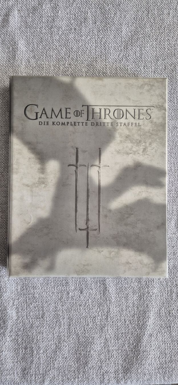 Alle DVDs: Game of Thrones - Staffel 3 - Blu-Ray – Gebraucht aus Schwerzenbach von Jamacy