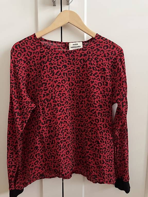 Camicette: Mads Nørgaard Bluse rot schwarz Leo - M – Usato da Zürich venduto da wie_r6sx
