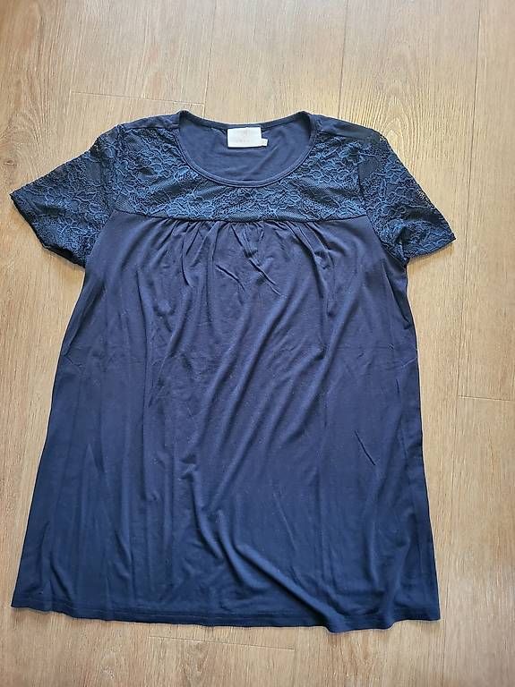 T-shirt: 3 T-Shirts Gr.S – Usato da Windisch venduto da ank_6wwq 1