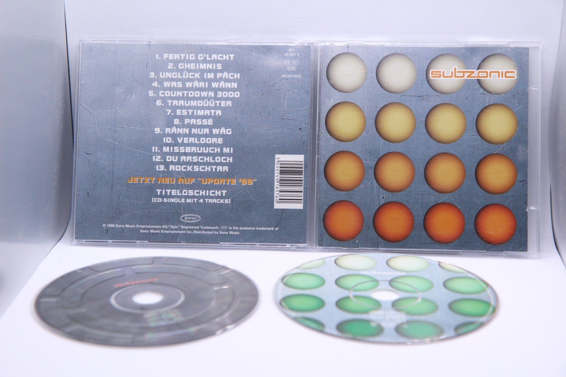 CD: 2 CD Set : Subzonic Update + Titelgschicht Single – Usato da Ernetschwil venduto da luisvonerni
