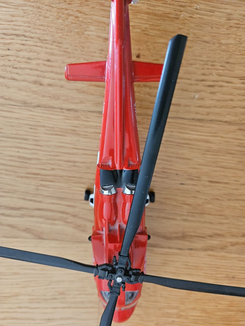 Rega Kit di modellismo & Modellini statici: Hélicoptère REGA Agusta A109K2 - Modèle Réduit – Usato da Lutry venduto da Buby 3