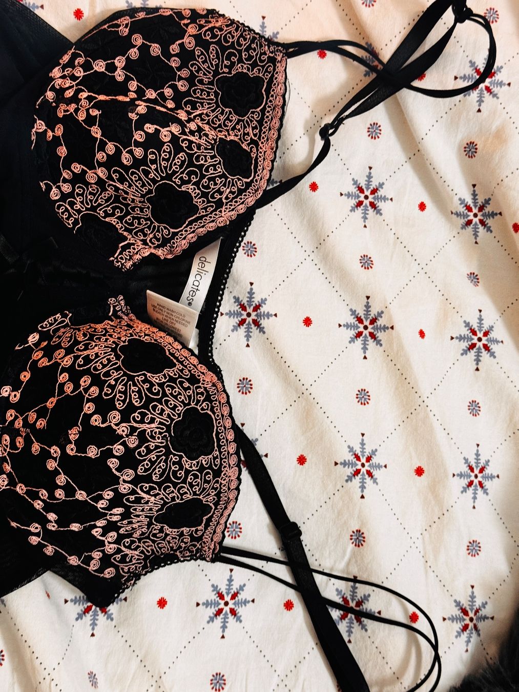 Altra biancheria intima: Lingerie noire délicate, taille L – Usato da Avry-sur-Matran venduto da Anarda 3