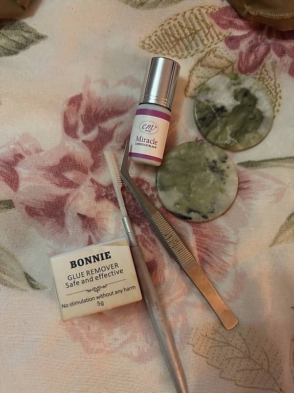Make-up: Starter Set Wimpern Extension  mit Übungskopf – Usato da Kriens venduto da Ella_6010 4