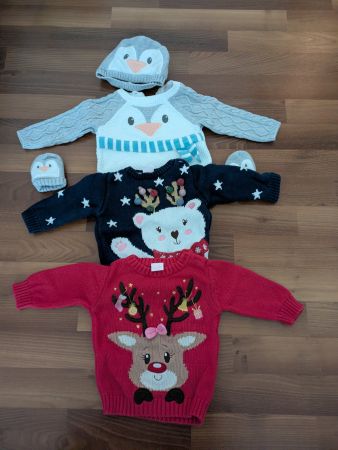 3 Winter / Weihnachtspullover Gr 68
