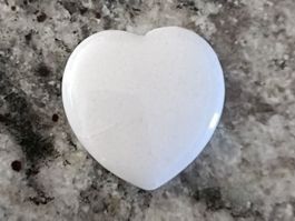 Herz Jade weiss