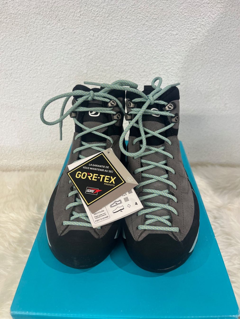 Scarpa Scarpe da donna: Scarpa Mescalito Mid GTX Wmn, Grösse 36, Nr 467 – Nuovo e nell'imballaggio originale da Andermatt venduto da Alpin-Outlet 1