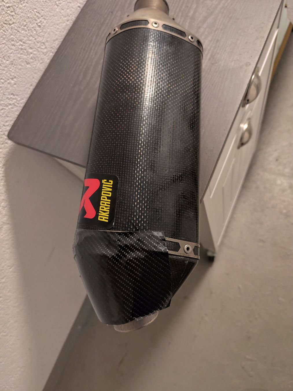 Honda Sistemi di scarico: Scarico Akrapovic in carbonio. – Usato da Flawil venduto da ner_hl98