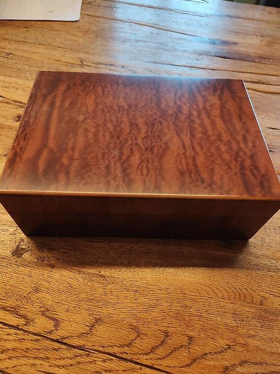 Humidificateurs: Humidor – D'occasion à Freienstein par Nilson2 2